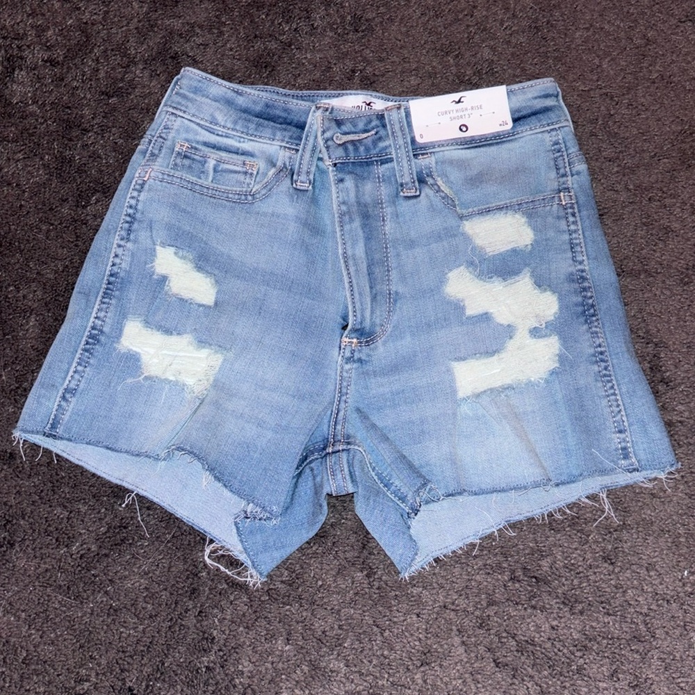 Hollister Curvy High-Rise Shorts